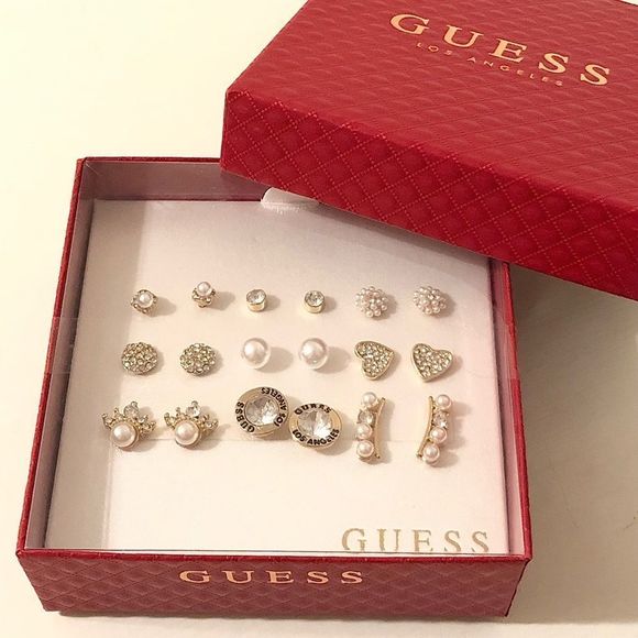 ▪️Guess 9pc. Earrings Gift Box Set - Picture 1 of 3